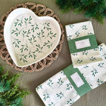 Mistletoe Heart Baking Dish | 27cm